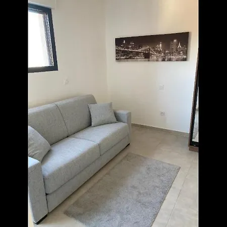 Apartment T1 Proche Aeroport Et