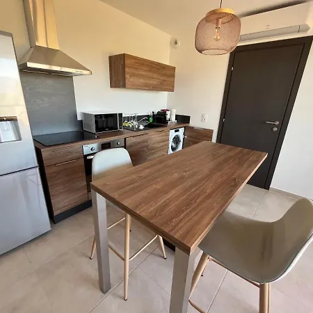 T1 Proche Aeroport Et Apartment Ajaccio (Corsica)